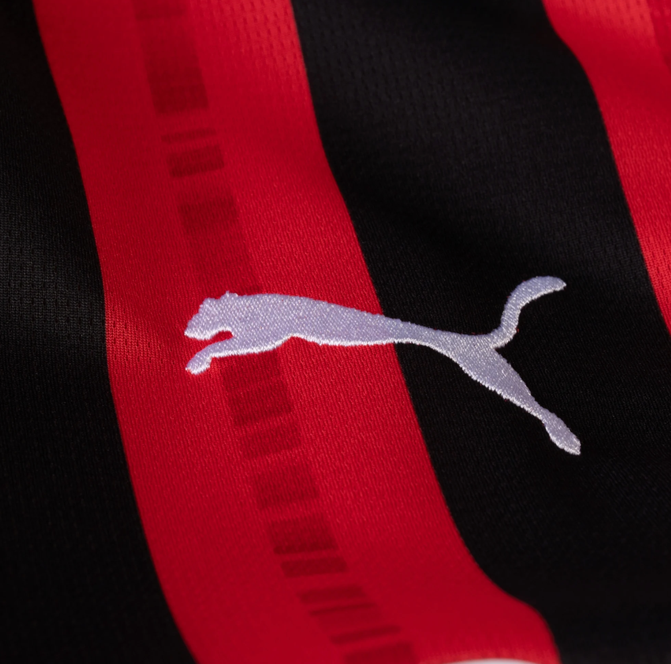 AC Milan 24/25 Home Jersey
